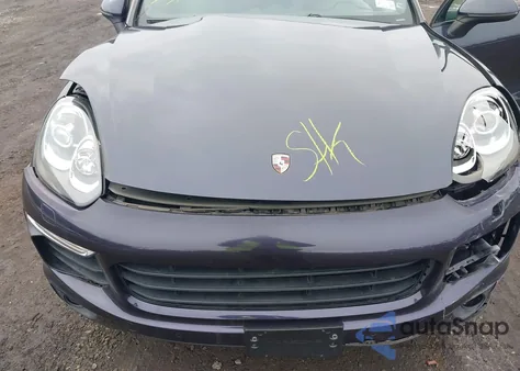 2017 Porsche Cayenne Platinum Edition z USA, uszkodzony, nr VIN WP1AA2A22HKA84513